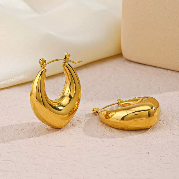 Women's Retro Geometric Stainless Steel U Shaped Gold Plated Earrings