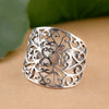 Women's Retro Hollow Flower Pattern Copper Ring Inlaid With Zircon