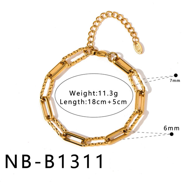 Women’s Retro Hollow Geometric Stainless Steel Bracelet With 18K Gold Plating Zircon Inlay And Rhinestone Chain Design
