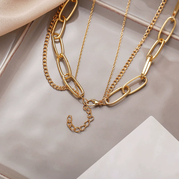 Women's Retro Layered Alloy Box Chain Necklace With Geometric Rhinestone Star Lock Pendant