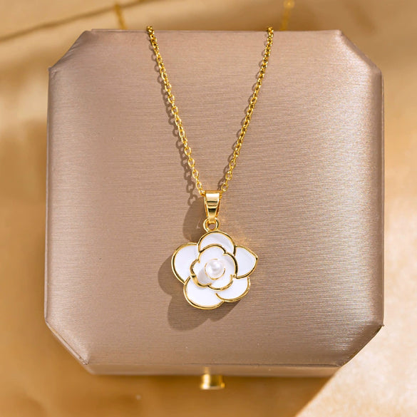 Women's Retro Light Luxury Jewelry Camellia Pendant Necklace Copper Titanium Steel Flower Design