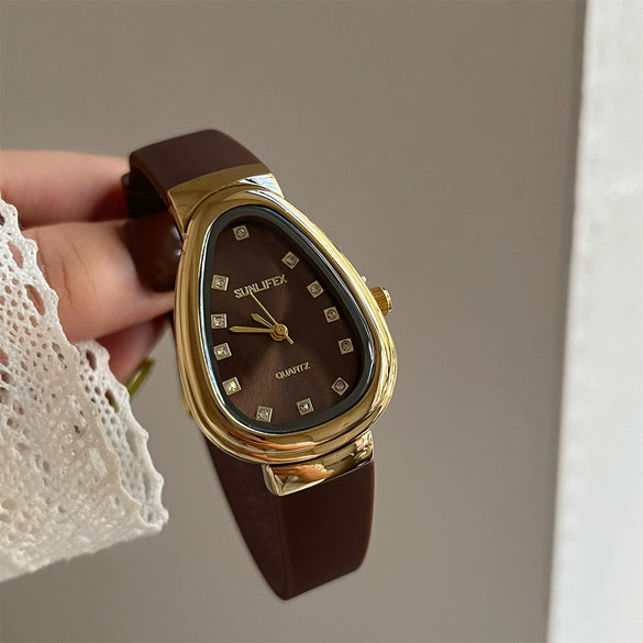 Women's Retro Light Luxury Silicone Alloy Watch With Snake Head Design