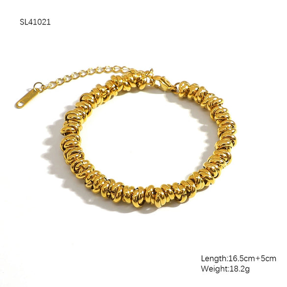 Women's Retro Light Luxury Titanium Steel And Stainless Steel Bracelet Electroplated 18K Gold With Geometric Pattern