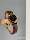 Women's Retro Medieval Style Metal And Leather Watch With Round Dial Pin Buckle And Gold Buckle Material