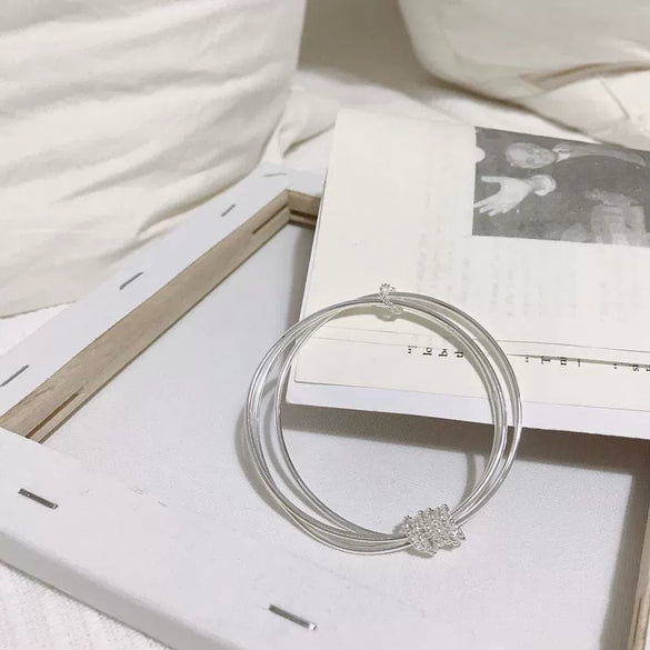 Women's Retro Metal Jewelry Bracelet With Electroplating And Threering Design
