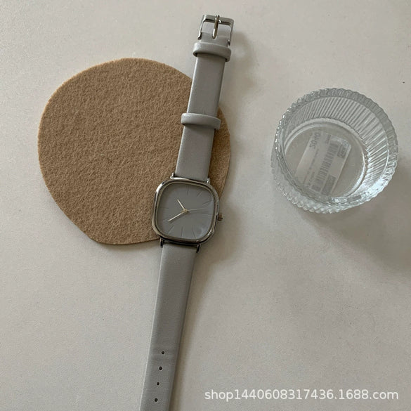 Women's Retro Minimalist Square Dial Alloy Case Leisure Style Watch