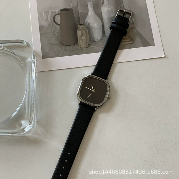 Women's Retro Minimalist Square Dial Alloy Case Leisure Style Watch