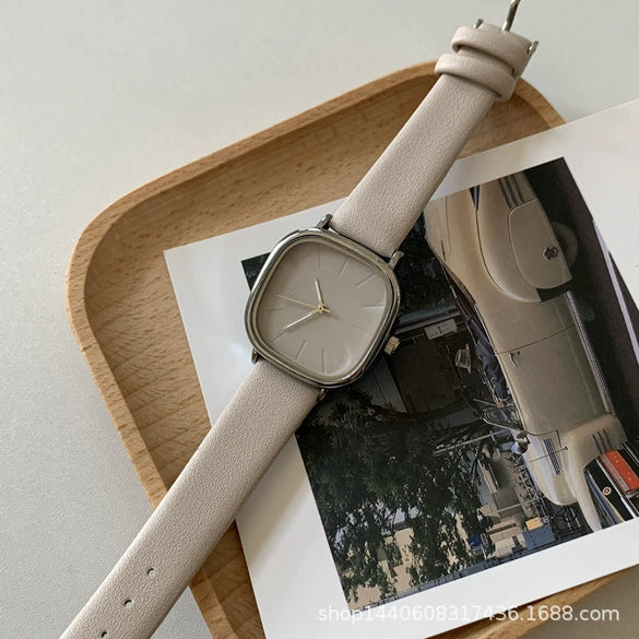 Women's Retro Minimalist Square Dial Alloy Case Leisure Style Watch