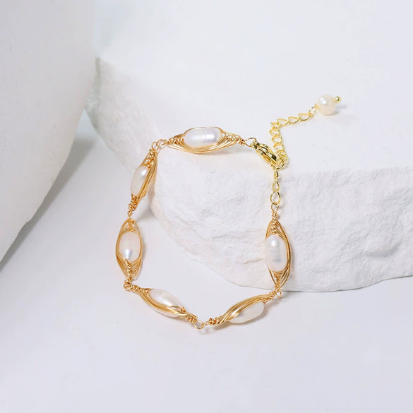 Women's Retro Natural Pearl And Titanium Steel Geometric Electroplating Winding Bracelet Jewelry