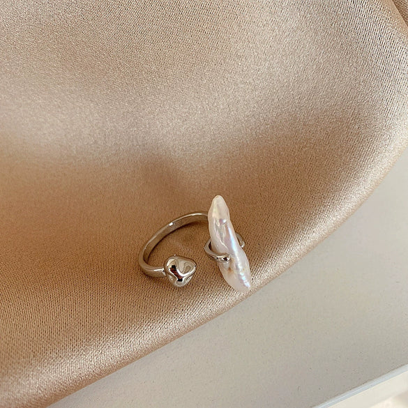 Women's Retro Natural Style Open Ring Metal Freshwater Pearl Geometric Electroplated
