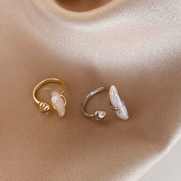 Women's Retro Natural Style Open Ring Metal Freshwater Pearl Geometric Electroplated