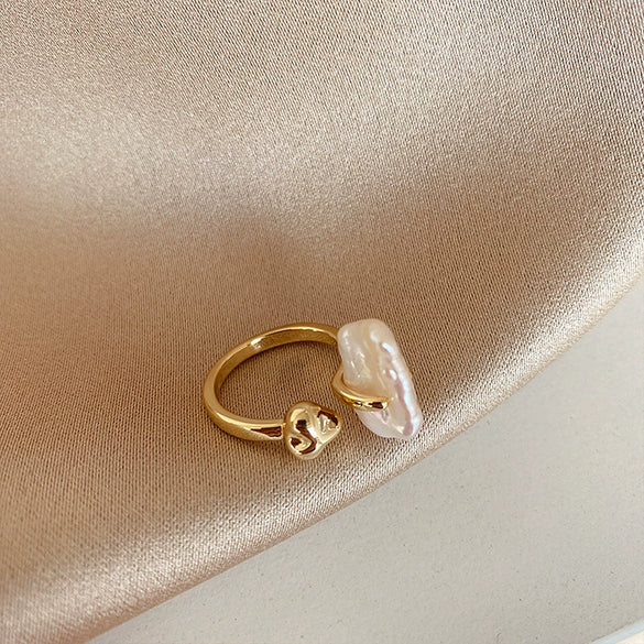 Women's Retro Natural Style Open Ring Metal Freshwater Pearl Geometric Electroplated