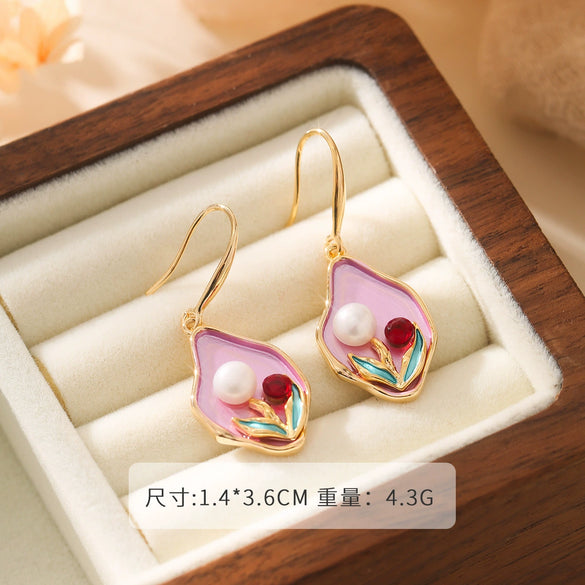 Women's Retro Niche Design Freshwater Pearl Copper Earrings With Heart Shape Flower Leaf Geometric Patterns Electroplated