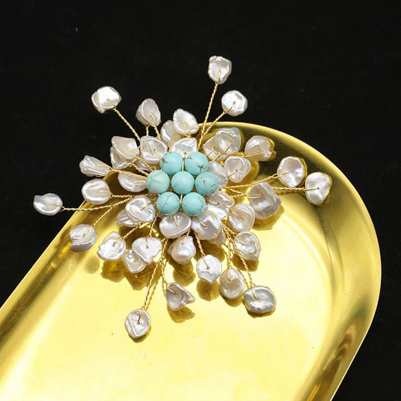 Women's Retro Pearl Brooch With Electroplated Rose And Snowflake Geometric Design Elegant Clothing Accessory Jewelry