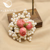 Women's Retro Pearl Brooch With Geometric Rose And Snowflake Design Electroplated Fashion Pin