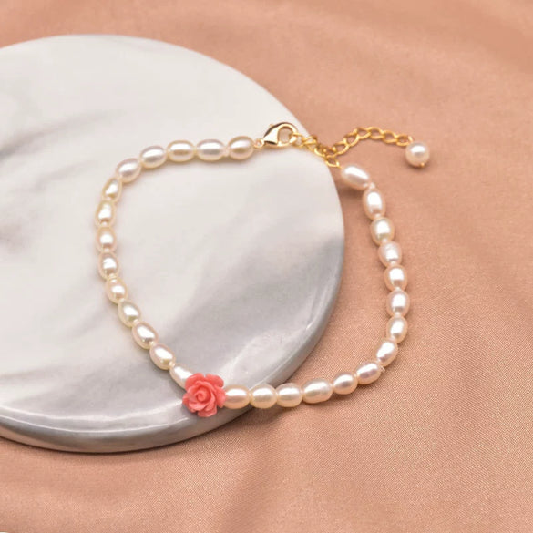 Women's Retro Pearl Flower Bracelet Elegant Embossed Hand Beaded Jewelry With Electroplated Detail Natural Style