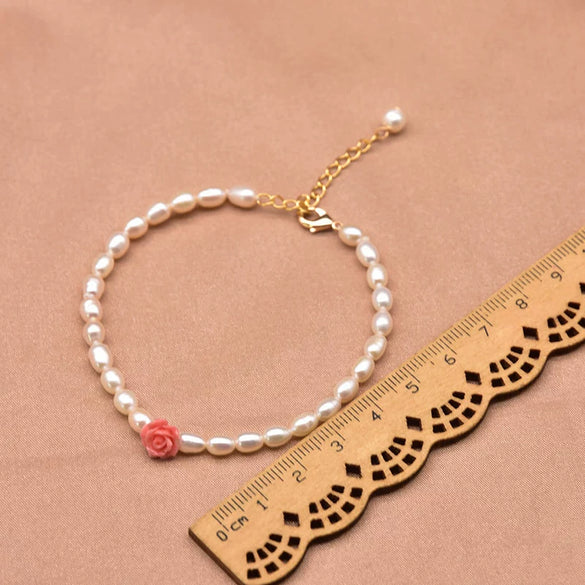 Women's Retro Pearl Flower Bracelet Elegant Embossed Hand Beaded Jewelry With Electroplated Detail Natural Style