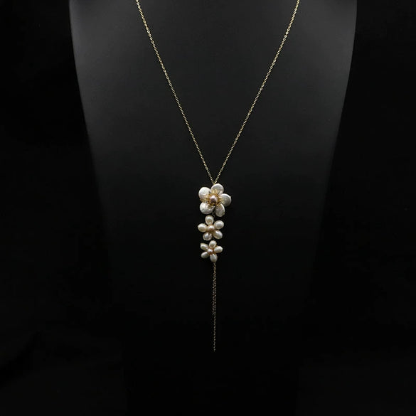 Women's Retro Pearl Necklace Long Adjustable Watermelon Bead Sweater Chain With Geometric Simple Design