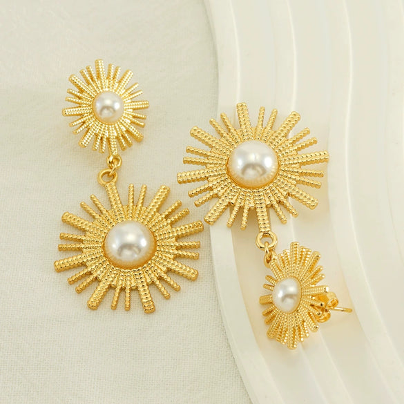 Women's Retro Round Sunflower Pearl 316L Stainless Steel 18K Goldplated Electroplated Earrings With Geometric And Floral Patterns