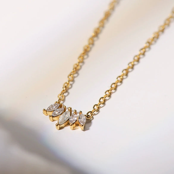 Women's Retro Simple Allmatch Titanium Steel Necklace With Geometric Pattern And Diamond Design