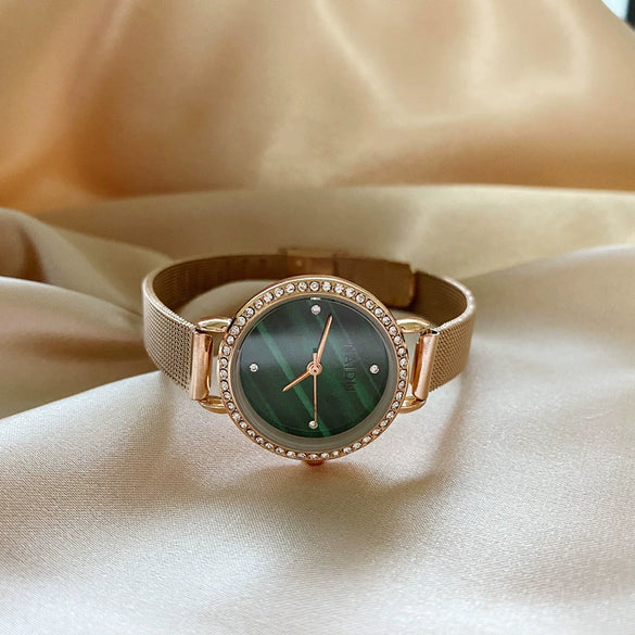 Women's Retro Simple Light Luxury Watch With Alloy Case Crystal Diamond And Small Disc Design