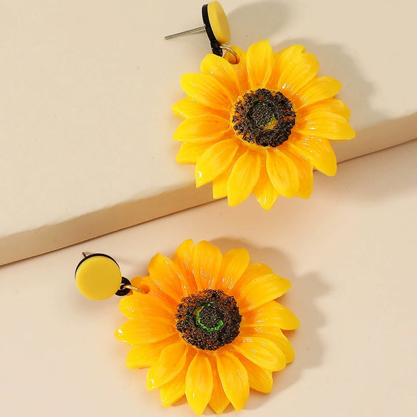 Women's Retro Simple Resin Flower Earrings Elegant Fashion Sunflower Floral Drop Earrings Versatile Lightweight Statement Jewelry