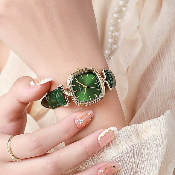 Women's Retro Square Dial Luxury Watch Alloy Case Imitation Leather Strap Stainless Steel Clasp