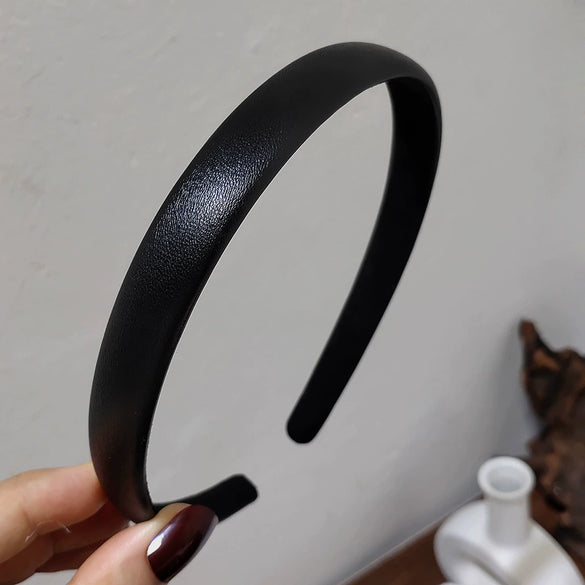 Women's Retro Textured Leather Headband Fashionable French Style Soft Wide Hair Band For Girly Looks
