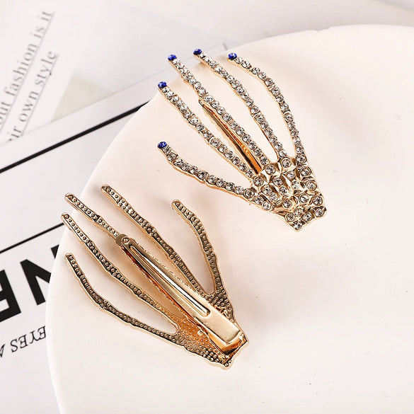 Women's Rhinestone Ghost Hand Side Hair Clip Cartoon Skull Claw Hairpin With Sparkling Diamond Style Detail