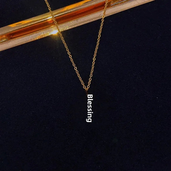 Women's Round Titanium Steel Collarbone Chain With Fortune Pendant And Geometric Pattern Simple Fashion Nonfading Necklace