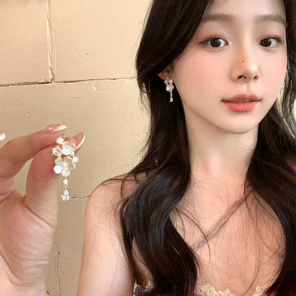 Women's S925 Silver Flower Tassel Earrings With Diamonds