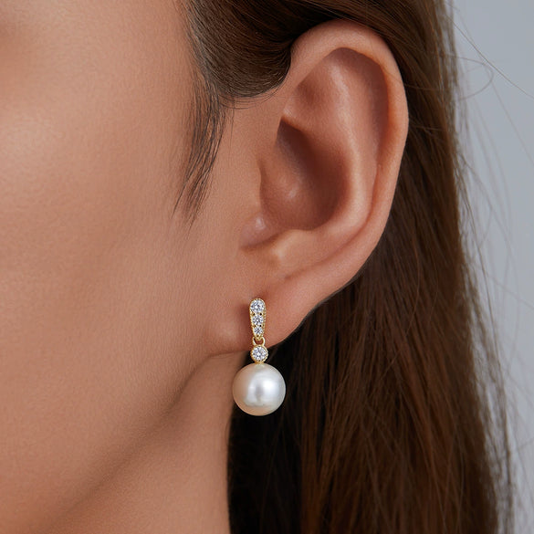 Women's S925 Silver Geometric Pearl Inlaid Highend Fashion Earrings