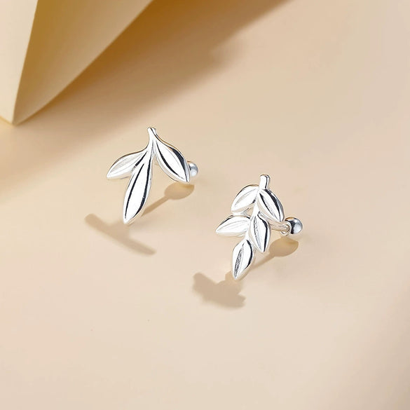 Women's S Silver Leaf Stud Earrings Light Luxury Plant Design Electroplated Silver Ear Pins