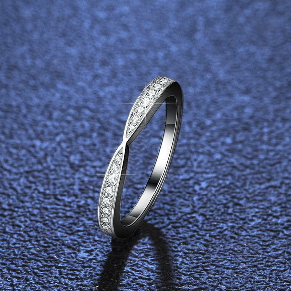 Women's S925 Silver Moissanite Cross Ring With Geometric Design