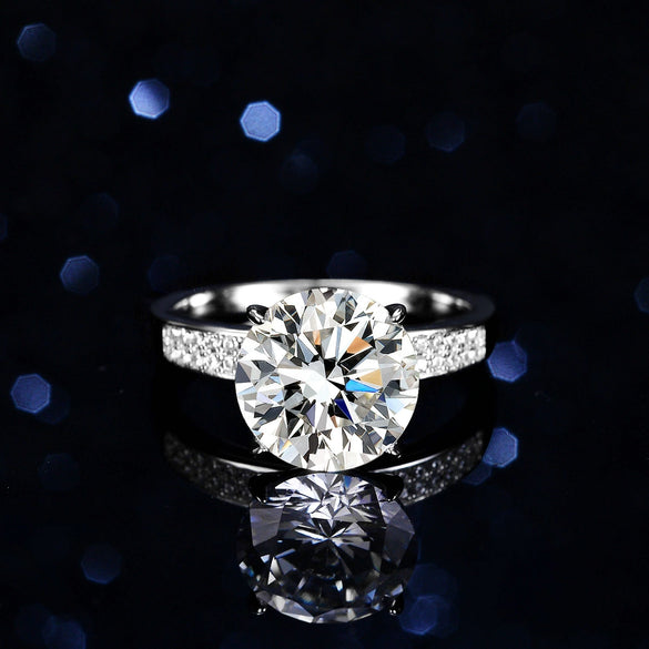 Women's S925 Silver Ring With Moissanite And Rhombus Design