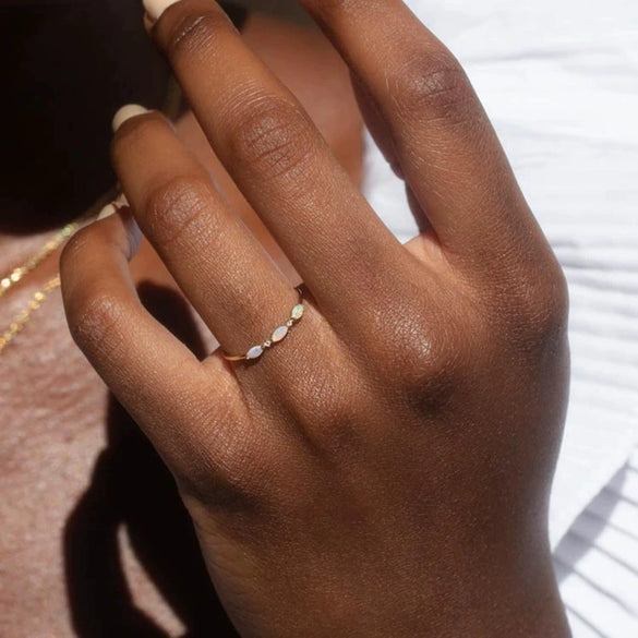 Women's S925 Sterling Silver Geometric Zircon Ring With Electroplating Design