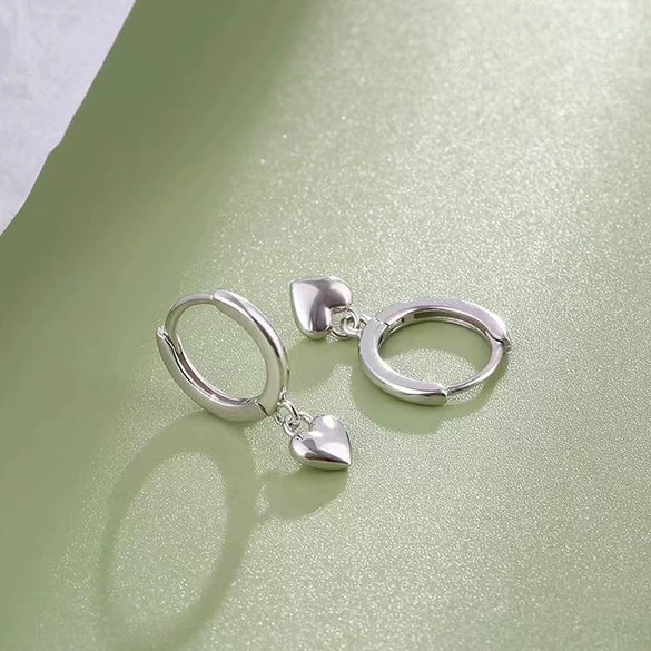 Women’s S925 Sterling Silver Heart Shaped Earrings Simple Geometric Light Luxury Ear Buckle Style Fashion Jewelry Accessories