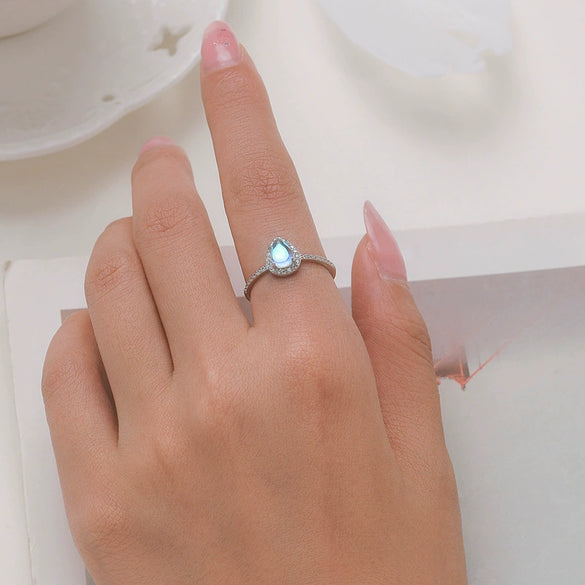 Women's S925 Sterling Silver Inlaid Moonstone Ring With Geometric Design