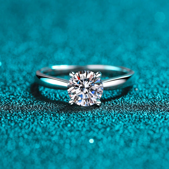 Women's S925 Sterling Silver Moissanite Ring Ushaped Natural Style Electroplated