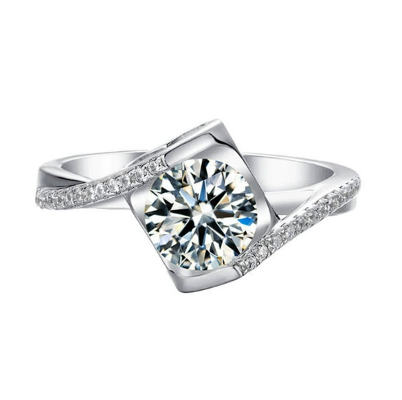 Women's S925 Sterling Silver Moissanite Ring With Geometric Design