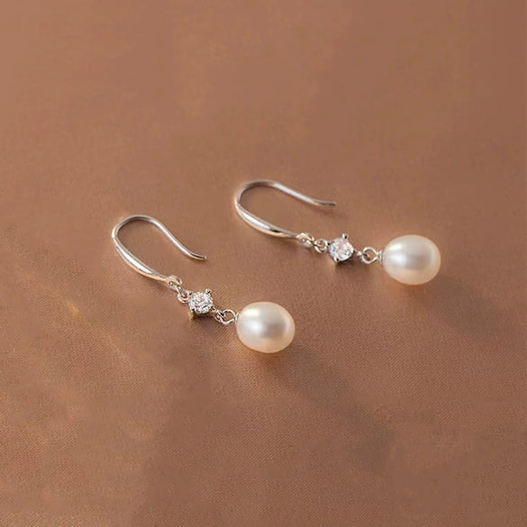 Women's S925 Sterling Silver Natural Freshwater Pearl Geometric Ear Hook Earrings Light Luxury Minimalist Elegant Exquisite Pearl Inlay Design