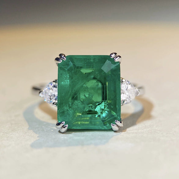 Women's S925 Sterling Silver Ring With Emerald And Geometric Style Electroplated