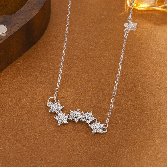 Women's S925 Sterling Silver Star Pendant Necklace With Zircon Accent Electroplated Light Luxury Clavicle Chain