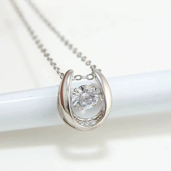 Women's S925 Sterling Silver U Shape Horseshoe Pendant Necklace With Diamond Accents Light Luxury Clavicle Chain