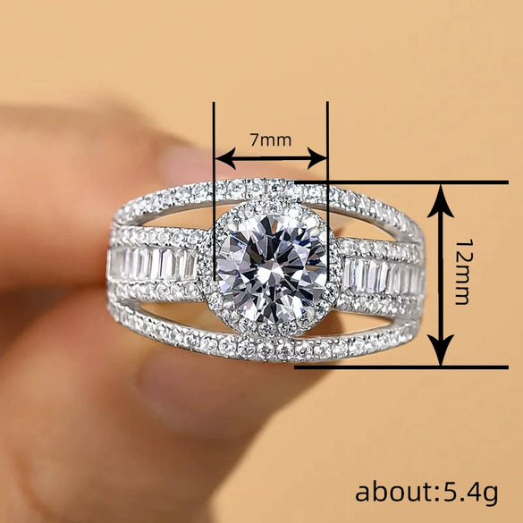 Women's Shiny Round Zircon Ring Copper Geometric Light Luxury Style