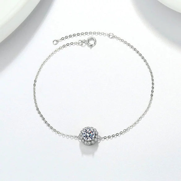 Women's 925 Silver Geometric Bracelet With Round Moissanite Electroplated Simple Fashion Jewelry Gift