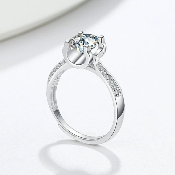 Women's Silver Geometric Moissanite Ring With Electroplating
