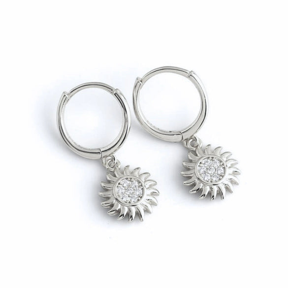 Women's Silver Needle Copper Flower And Geometric Style Earrings