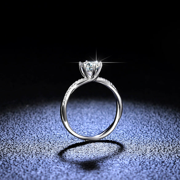Women's Silver Ring With Love Interweaving Design And Diamond Treatment The Crown Pattern