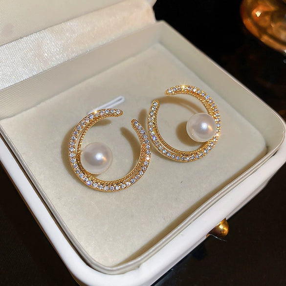 Women's Silver Zircon Round Faux Pearl Highend Light Luxury Vintage Earrings With Geometric Design And Inlaid Zircon
